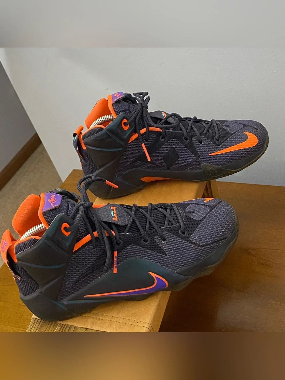 Nike LeBron 12 XII Instinct GS‎ Purple Orange Basketball Shoes 685181-500 Sz 7Y